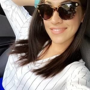 Meet your Posher, Elizabeth